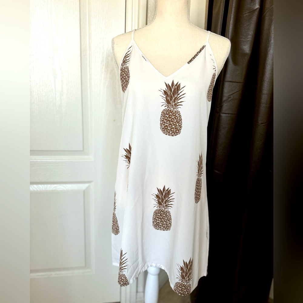 White pineapple summer dress sz small